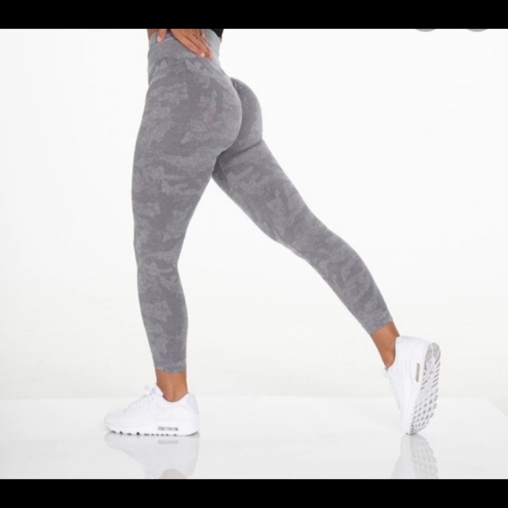 NVGTN camo leggings